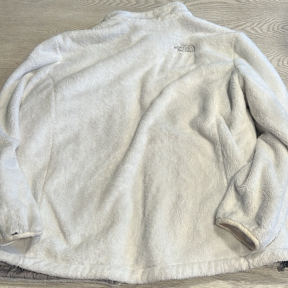 North Face Fuzzy Fleece - Picture 4 of 4